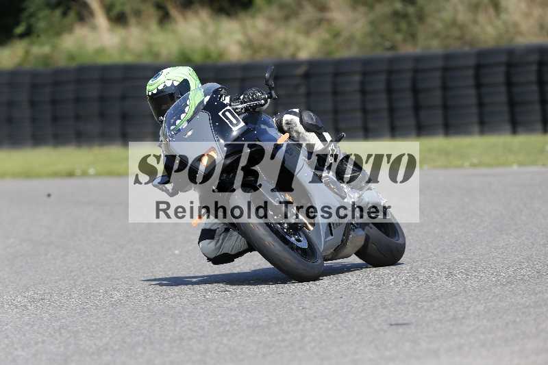 /44 09.08.2025 Plüss Moto Sport ADR/Freies Fahren/0